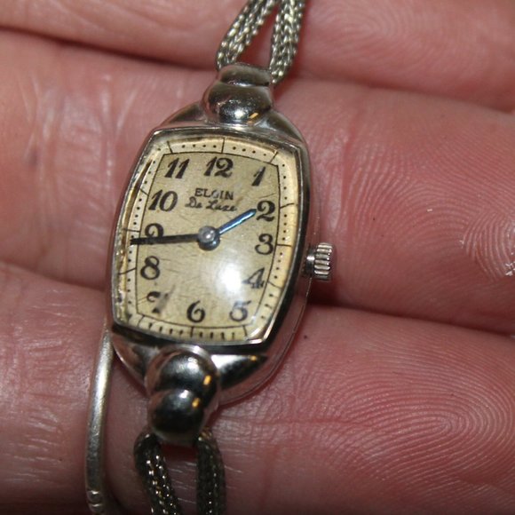 Vintage Elgin De luxe White Gold Filled Bracelet Watch w Safety Chain